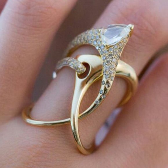 Jewelry - NEW Vintage Gold Diamond Cross Layer Ring
